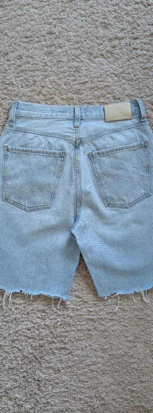 Citizens of Humanity Annina High-Rise Raw Hem Denim Shorts - Picture 3 of 14